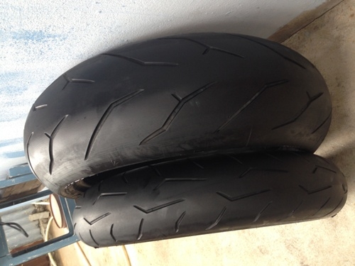 -ขาย ยาง Pirelli Roso corsa 120/70/17 190/55/17 +Metzeler M5 110/70/17 160/60/17