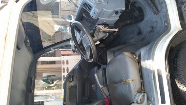 ISUZU  NQR หัวการ์ตูน