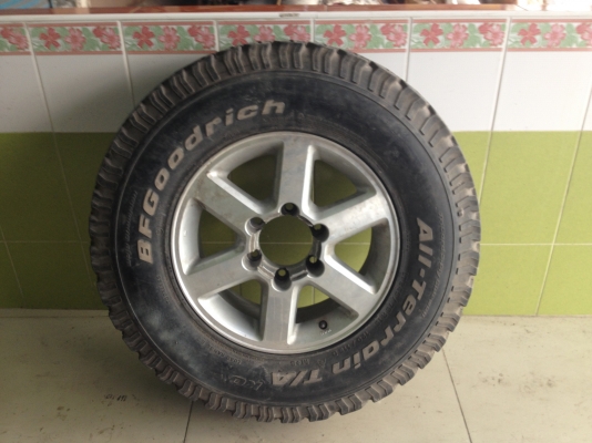 ขายล้อดีแม็ก ขอบ  16 ยาง bf  245-75   ราคา 1500