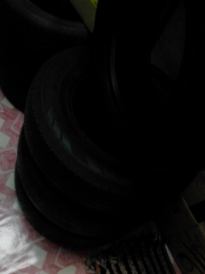 215/70R15 BRIDGESTONE DURAVIS R611 มีชุด 4 เส้น  TEL.081-427-3941