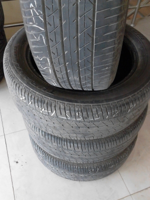 215/55R17  BRIDGESTONE TURANZA ER33  มีชุด 4 เส้น โทร.081-427-3941