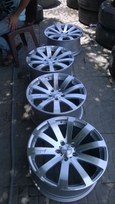 ขายล้อVIPขอบ19 5รู114ชุดละ13500
