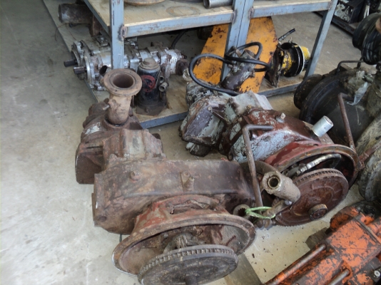 เครื่อง Hino - Em100 - 220แรง มีใบ เครื่อง Hino - Em100 - 220แรง มีใบ