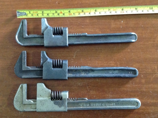 ขายประแจโบราณ 9" ตัวละ 600 บาท