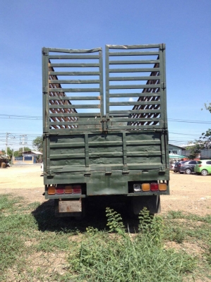 10 ล้อ คัซซีหัวยาว หัวRocky 175แรงม้า 10 ล้อ คัซซีหัวยาว หัวRocky 175แรงม้า