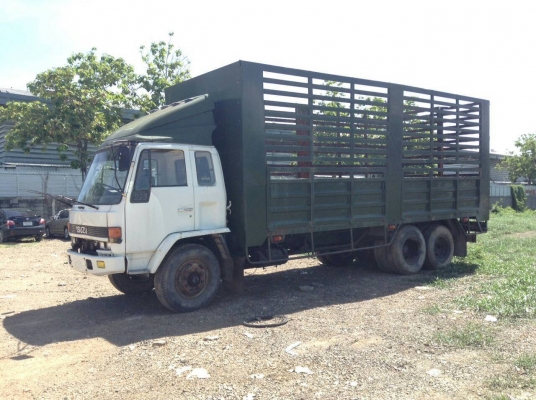 10 ล้อ คัซซีหัวยาว หัวRocky 175แรงม้า