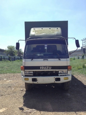 10 ล้อ คัซซีหัวยาว หัวRocky 175แรงม้า 10 ล้อ คัซซีหัวยาว หัวRocky 175แรงม้า