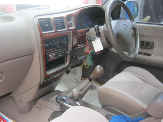 โตโยต้า   SPORT CRUISER 2.5  4x4