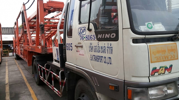 ต้องการขายรถบรรทุก 6 ล้อ (หัวลาก) บรรทุกรถยนต์ สตาทร์ติด