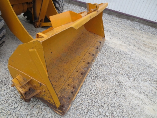 รถตัก 510-16057