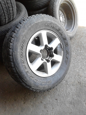 ขายแม๊ก ขอบ 16  ขนาด 6 รู  จำนวน  1  วง  ติดต่อโทร. 081-427-3941