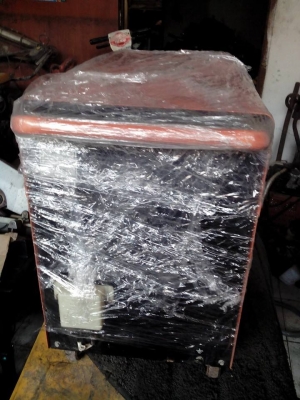 ขายตู้เชื่อมพลัง 300 รุ่นใหม่ สภาพสวย