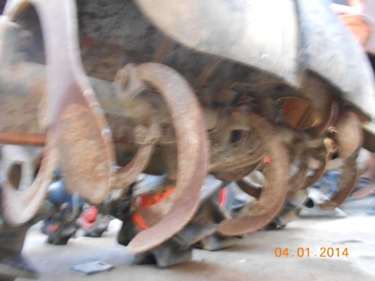 ขายถูกรถไถคูโบต้า รุ่น B6000 4WDเก่านอก คันนี้มาใหม่คับขายถูกๆ ขายถูกรถไถคูโบต้า รุ่น B6000 4WDเก่านอก คันนี้มาใหม่คับขายถูกๆ