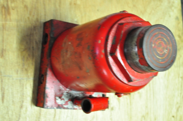 ขายแม่แรงไฮดรอลิก 50 ตัน ซ่อมบำรุงแล้วพร้อมใช้ 5500 บ.