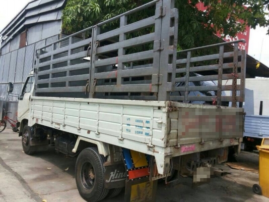 รถฮีโน่  6  ล้อ รั้ว  ( ไม่ดั้ม ) FC2W 120  แรงม้า.  ปี 36 สนใจติดต่อ  081 - 6079515