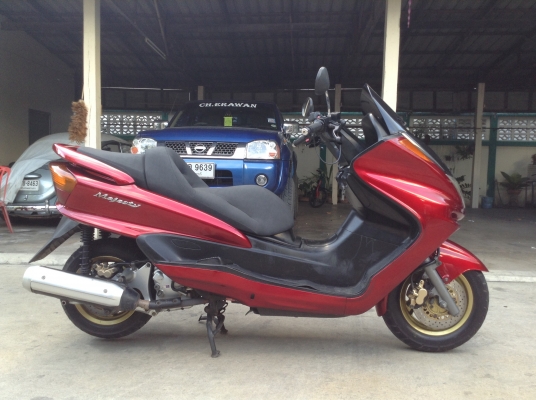 ธารนนทบุรี//ขาย yamaha majesty 250 ปี2001 ราคา48,000 บาท ส.พ.ม แท้ทุกฉบับ ธารนนทบุรี//ขาย yamaha majesty 250 ปี2001 ราคา48,000 บาท ส.พ.ม แท้ทุกฉบับ