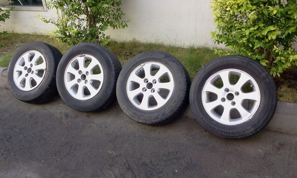 ขาย MAX รถเก๋ง ALTIS ขอบ14 แถมยาง 4 เส้น ขาย MAX รถเก๋ง ALTIS ขอบ14 แถมยาง 4 เส้น