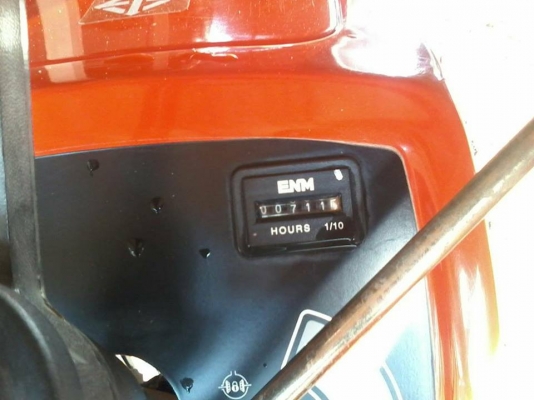 รถไถคูโบต้า  KRT 14 แรง   อุปกรณ์มีตัวดันหน้า ฐานสาม  คราด รถใช้งาน 700 กว่าชั่วโมง