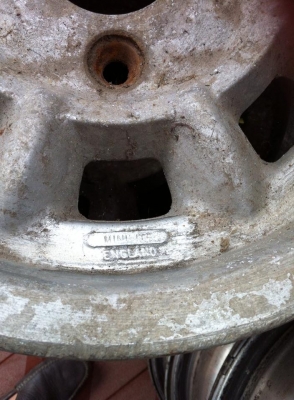 ล้อ กล้วย มีนิ อังกฤษ 13x6 4/114 ล้อ กล้วย มีนิ อังกฤษ 13x6 4/114