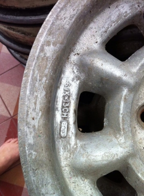 ล้อ กล้วย มีนิ อังกฤษ 13x6 4/114 ล้อ กล้วย มีนิ อังกฤษ 13x6 4/114