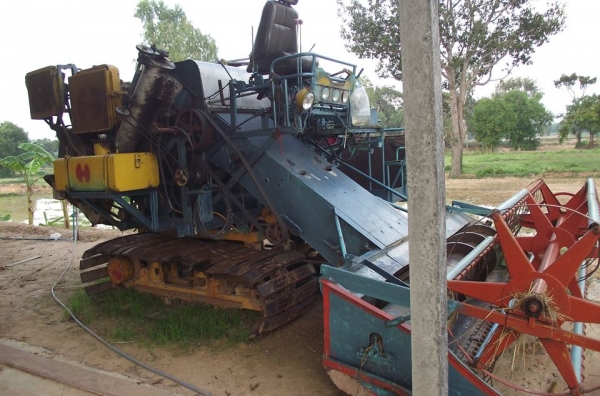 ขายรถเกี่ยวข้าว ขายรถเกี่ยวข้าว