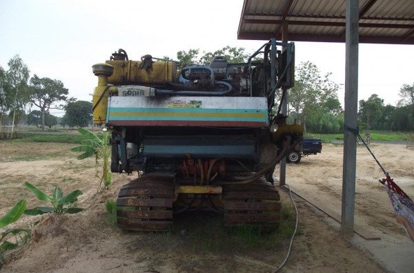 ขายรถเกี่ยวข้าว ขายรถเกี่ยวข้าว