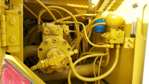 ขายด่วนรถเเม็คโครKOBELCO SK120มาคร์ทีมีระบบหัวลายกระเเทกรถนอกนำเข้าจากญี่ปุ่นไม่เคยใช้งานเมืองไทยเลย