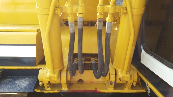 ขายด่วนรถเเม็คโครKOBELCO SK120มาคร์ทีมีระบบหัวลายกระเเทกรถนอกนำเข้าจากญี่ปุ่นไม่เคยใช้งานเมืองไทยเลย