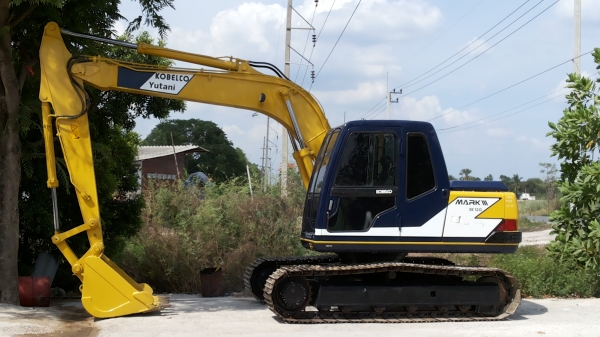 ขายด่วนรถเเม็คโครKOBELCO SK120มาคร์ทีมีระบบหัวลายกระเเทกรถนอกนำเข้าจากญี่ปุ่นไม่เคยใช้งานเมืองไทยเลย