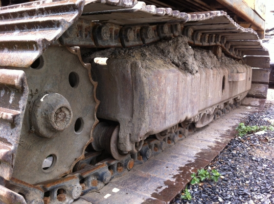 ขายรถแบคโฮ KOMATSU PC-200-2 พร้อมหัวแย็ค สภาพสวย ช่วงล้างเต็ม ราคารวม 600000 สนใจโทร