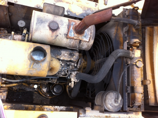 ขายรถแบคโฮ KOMATSU PC-200-2 พร้อมหัวแย็ค สภาพสวย ช่วงล้างเต็ม ราคารวม 600000 สนใจโทร