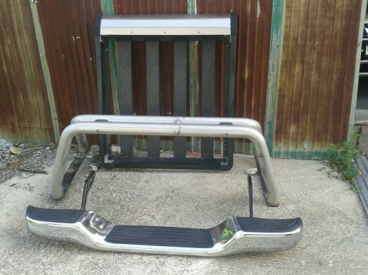 สามชิ้น4,000โลบาร์ ถาดหลังคา กันชนท้าย