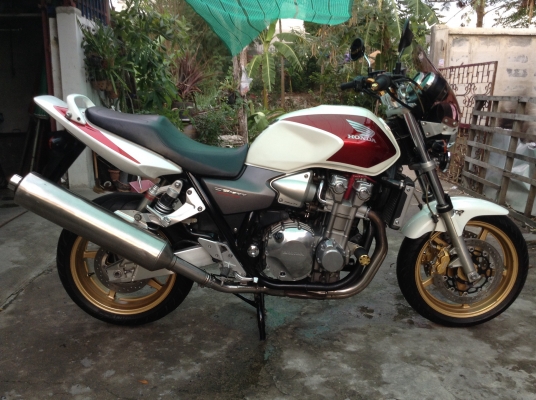 ขาย CB1300 ปี04 หัวฉีด กุญแจชิพ อินวอย+สพม เครื่องดีของมี รับเทิร์น สภาพพร้อมออกทริป