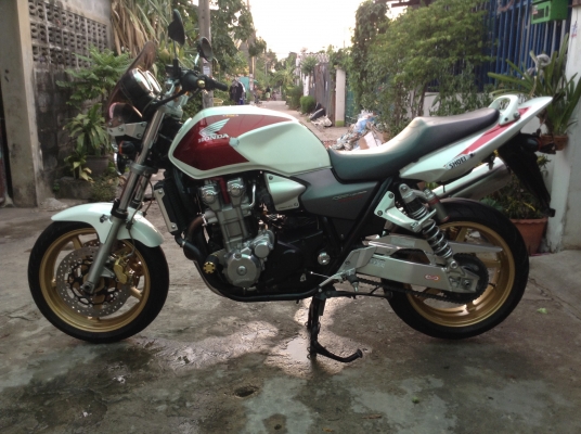 ขาย CB1300 ปี04 หัวฉีด กุญแจชิพ อินวอย+สพม เครื่องดีของมี รับเทิร์น สภาพพร้อมออกทริป