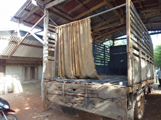 ขายถูกๆ185000บาทรถ6ล้อหัวยาวเครื่ิอง145แรง ทะเบียนเต็มพร้อมโฮน