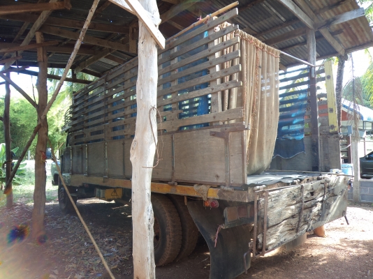 ขายถูกๆ185000บาทรถ6ล้อหัวยาวเครื่ิอง145แรง ทะเบียนเต็มพร้อมโฮน