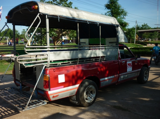 ขายรถกระยะ ISUZU KB 2200  สภาพพร้อมใช้ครับ