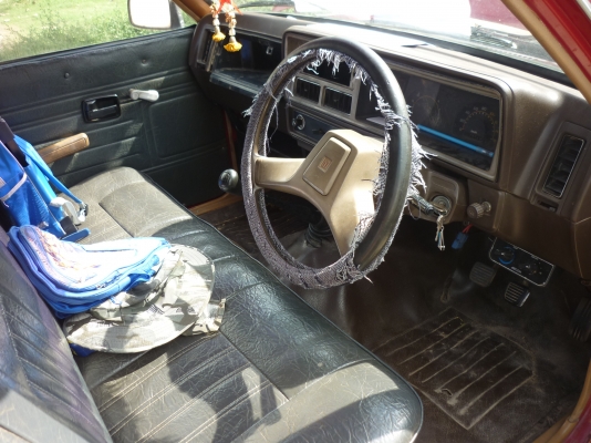 ขายรถกระยะ ISUZU KB 2200 สภาพพร้อมใช้ครับ ขายรถกระยะ ISUZU KB 2200 สภาพพร้อมใช้ครับ