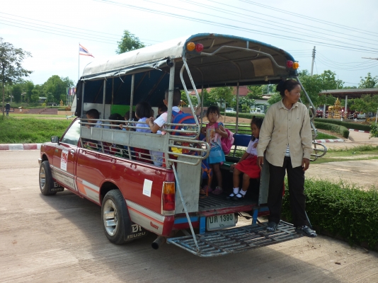 ขายรถกระยะ ISUZU KB 2200 สภาพพร้อมใช้ครับ ขายรถกระยะ ISUZU KB 2200 สภาพพร้อมใช้ครับ