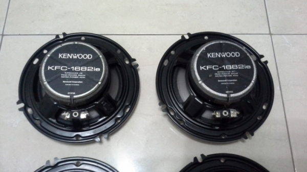 ลำโพง 6" Kenwood แกนร่วมสองทาง ยกชุด 4 ตัว สวยๆครับ