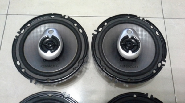 ลำโพง 6" Kenwood แกนร่วมสองทาง ยกชุด 4 ตัว สวยๆครับ