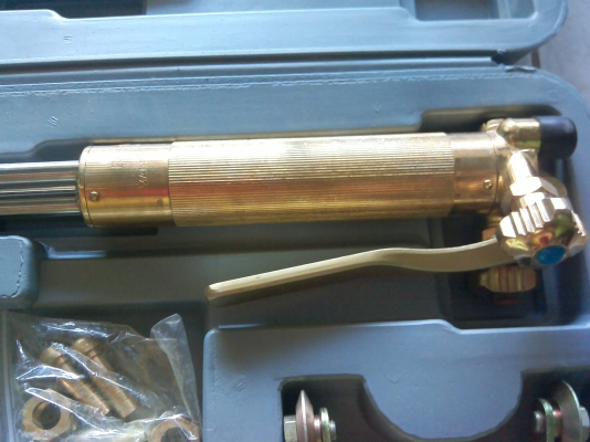 หัวตัดและหัวเชื่อมแก๊ส ลดราคาให้แล้วสุดๆ 1000 บาท