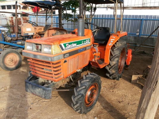 ปัญญาแทรคเตอร์มาแล้ว...จัดมาให้ครับ คูโบต้า L1-22พร้อมโรตาลี่ ช้าง RX135 พวงมาลัยเพาเวอร์ ตามสภาพ