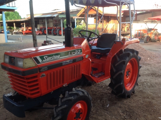 ปัญญาแทรคเตอร์มาแล้ว...จัดมาให้ครับ คูโบต้า L1-22พร้อมโรตาลี่ ช้าง RX135 พวงมาลัยเพาเวอร์ ตามสภาพ