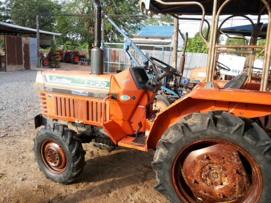 ปัญญาแทรคเตอร์มาแล้ว...จัดมาให้ครับ คูโบต้า L1-22พร้อมโรตาลี่ ช้าง RX135 พวงมาลัยเพาเวอร์ ตามสภาพ