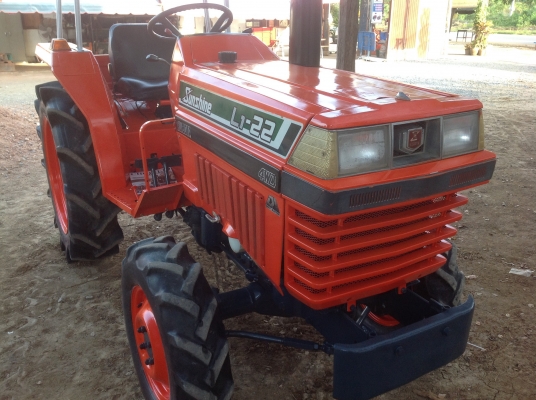 ปัญญาแทรคเตอร์มาแล้ว...จัดมาให้ครับ คูโบต้า L1-22พร้อมโรตาลี่ ช้าง RX135 พวงมาลัยเพาเวอร์ ตามสภาพ