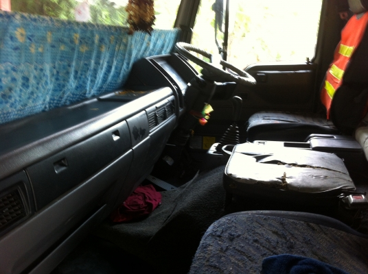 ขายรถ 6 ล้อ ติดเครน ยูนิก 5 ตัน 3 ชัก 4 ปลอก HINO 3H พร้อมใช้ ราคา950000 สนใจโทร