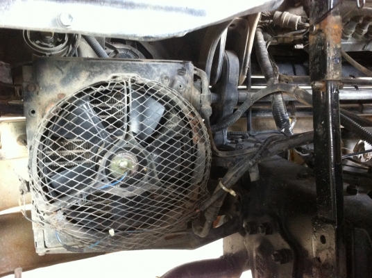 ขายรถ 6 ล้อ ติดเครน ยูนิก 5 ตัน 3 ชัก 4 ปลอก HINO 3H พร้อมใช้ ราคา950000 สนใจโทร