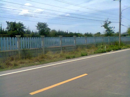 ที่ดินเปล่าติดถนนนํ้าไม่ท่วม มี1ไร่1งาน ขาย 2,300,000 บาท