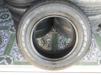 ขายยาง215/70/15 ปี 12 DUNLOP SP LT36 1 ชุด
